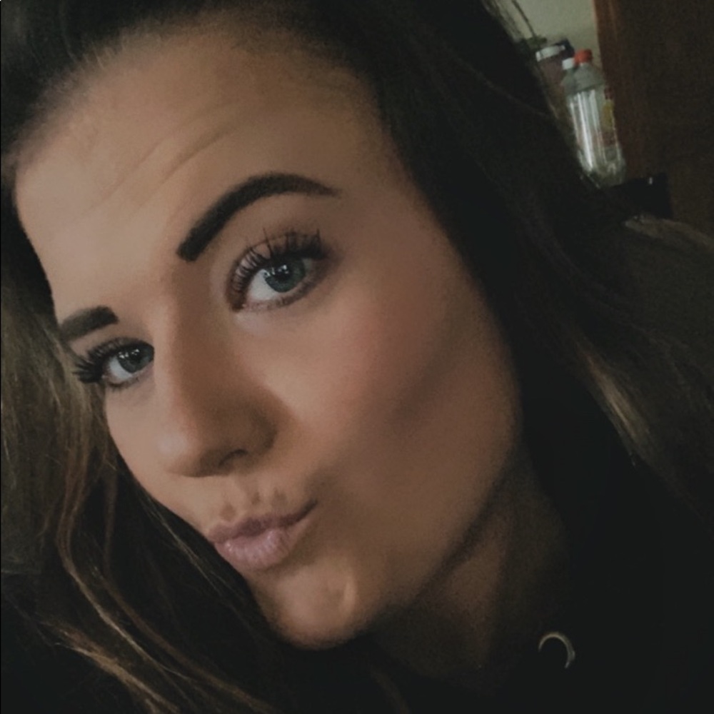 Meet your Posher, Allison